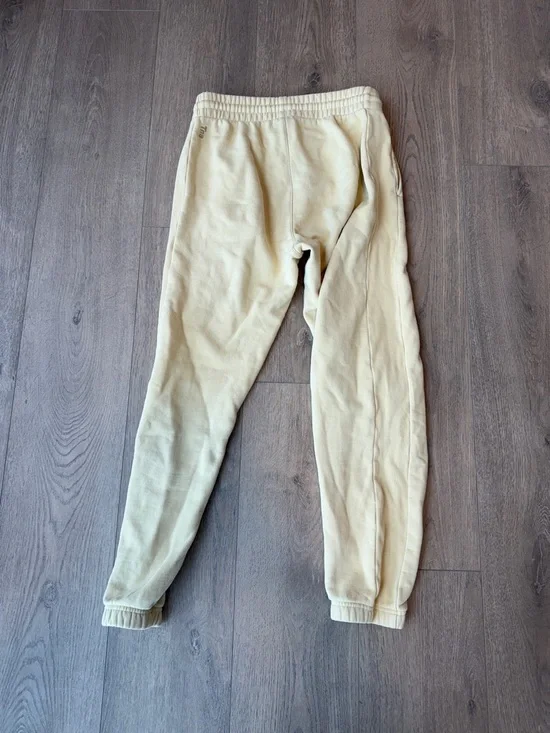 TNA Aritzia Sweat Set - Picture 4 of 10